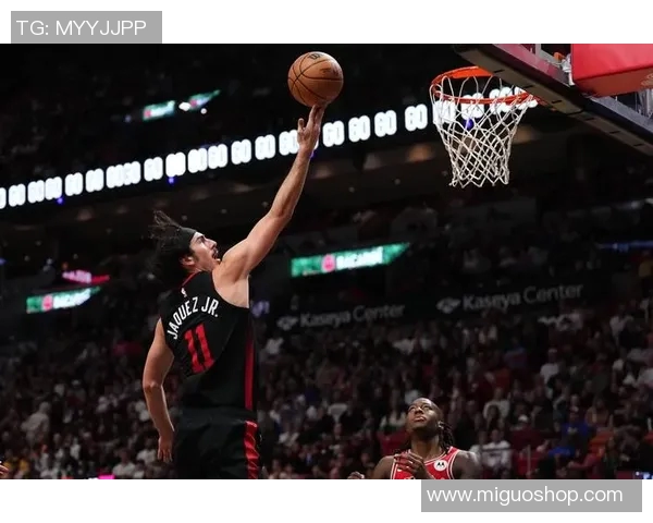 2004年NBA季后赛魔术队与热火队激战回顾及精彩瞬间分析