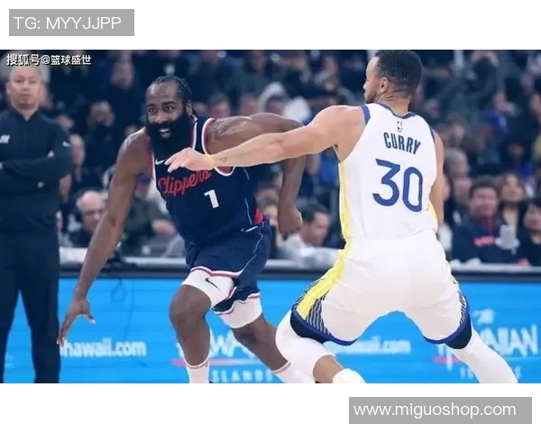 库里在对阵快船时三分球表现分析与比赛影响探讨