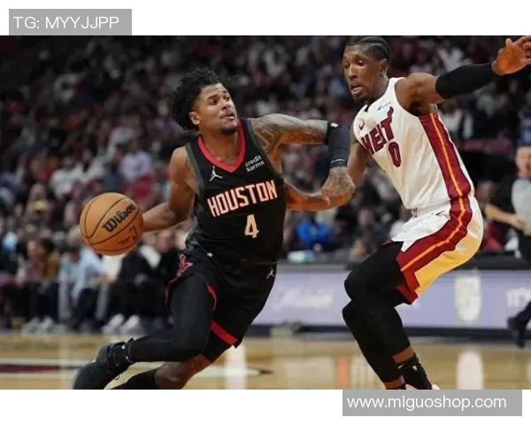 热火与魔术激战正酣三分球对决引爆全场激情 热火与魔术激战正酣三分球对决引爆全场激情