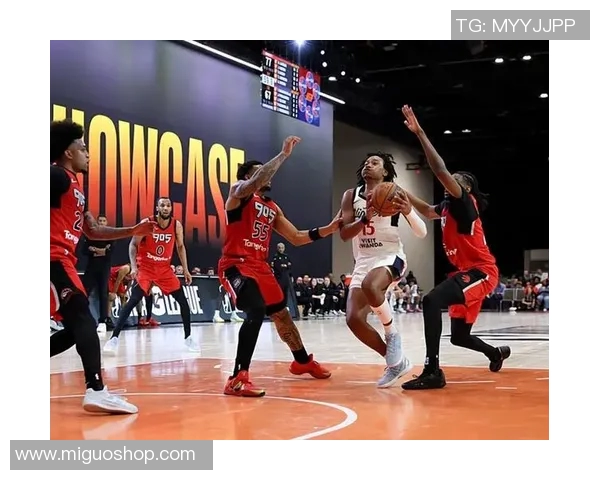 火箭队与快船队激战三月十六日期待精彩对决与球星表现 火箭队与快船队激战三月十六日期待精彩对决与球星表现