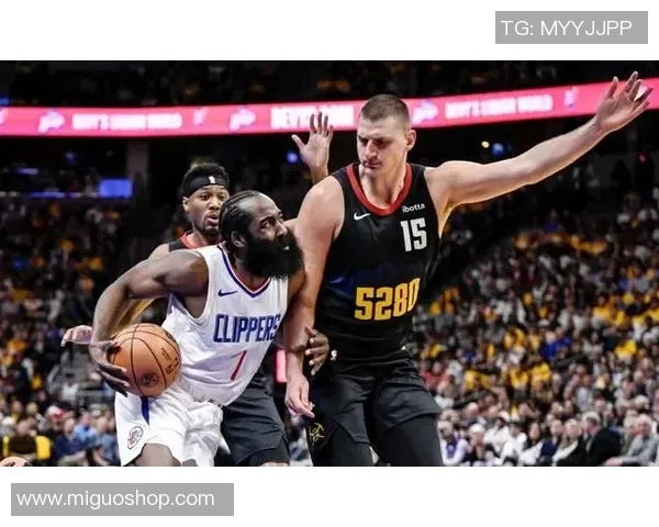 掘金对决快船精彩赛事直播全程回顾与分析尽在新浪体育平台