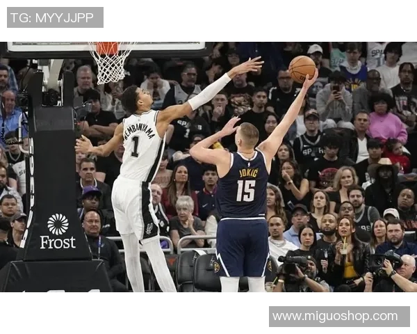 文班亚马新秀赛季表现惊艳场均数据领跑同届球员 文班亚马新秀赛季表现惊艳场均数据领跑同届球员